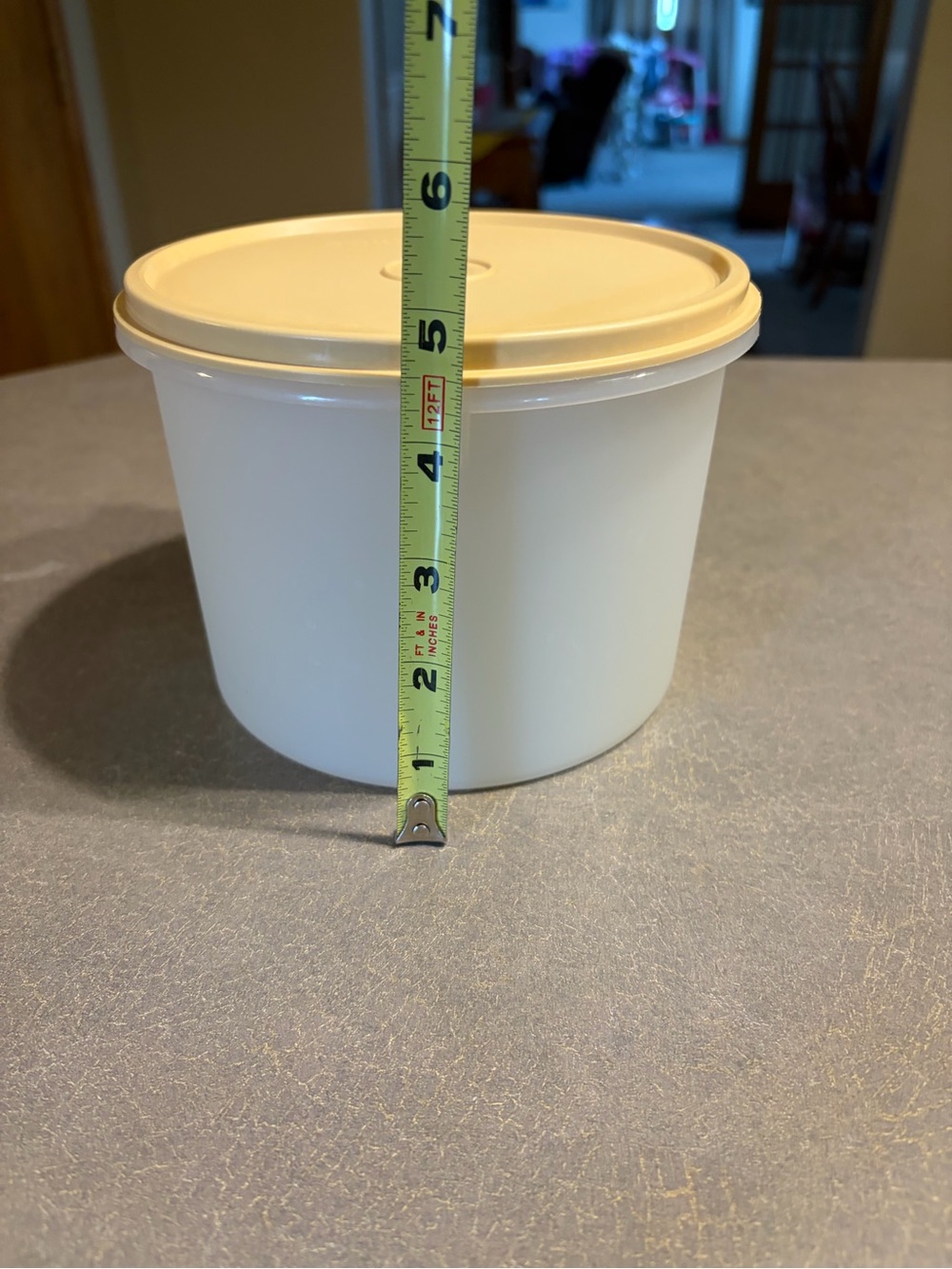 Tupperware Container Round With Tan Lid - Picture 2 of 8
